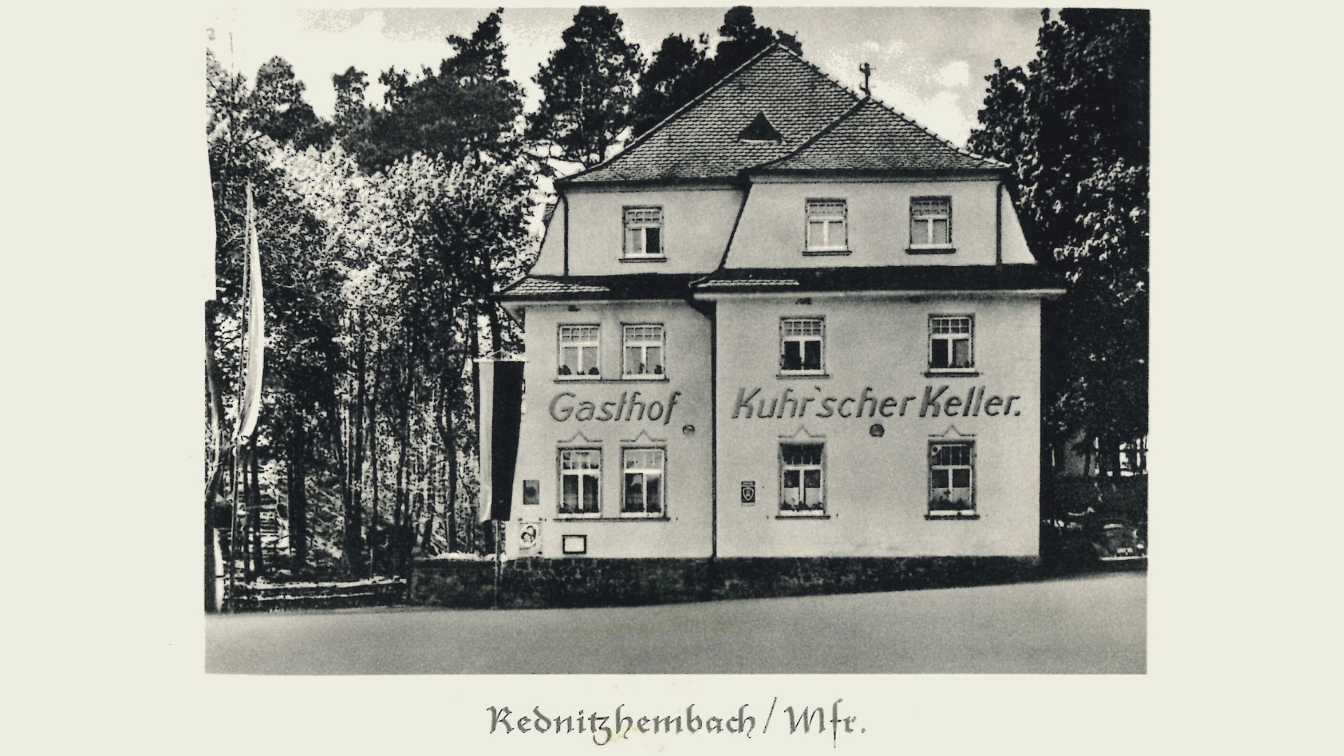 Der Gasthof Kuhr´scher Keller war in den 50er Jahren mit seinem großen Biergarten ein beliebtes Ausflugsziel der besseren Gesellschaft aus Nürnberg und Fürth.